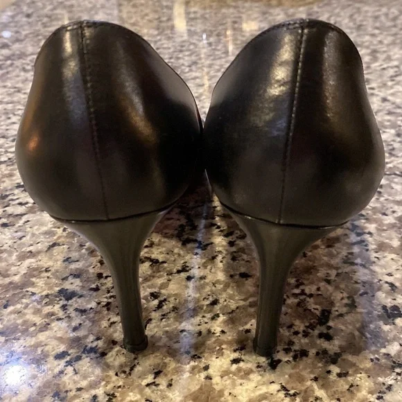 Christian Louboutin pump 2.75 heel - Picture 2 of 8